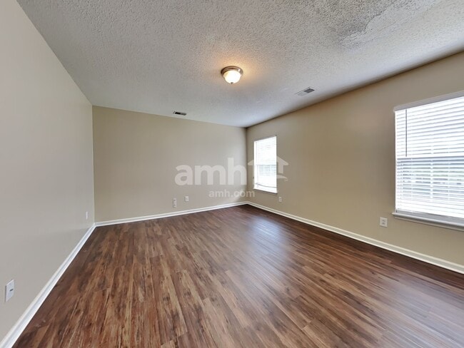Building Photo - 259 Tall Pines Rd