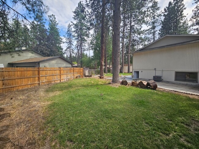 Building Photo - Beautifully Home in the Valley