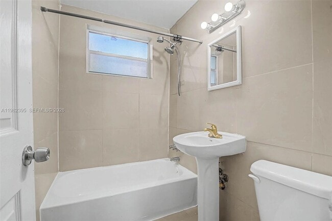 Building Photo - 1685 Jefferson Ave