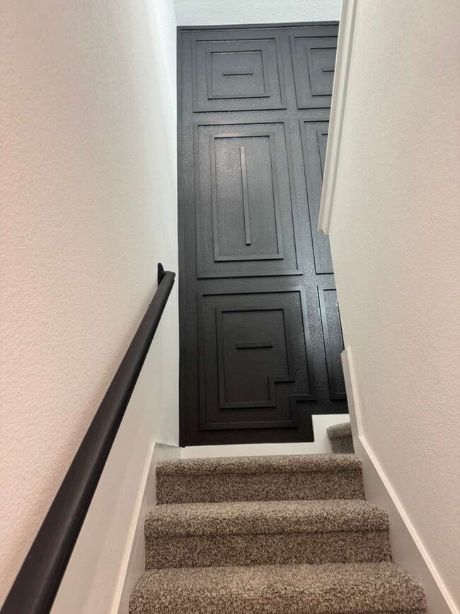 Building Photo - 10307 Penryn Frst Trl