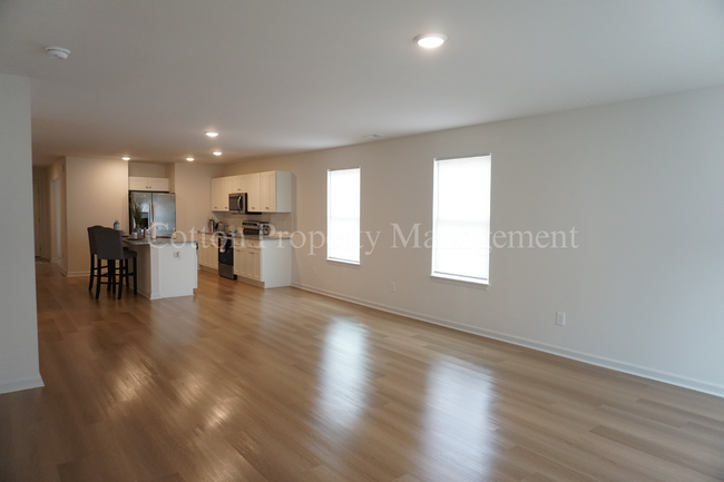 Building Photo - 3BR/2BA with 2 Car Garage in the New Cherr...