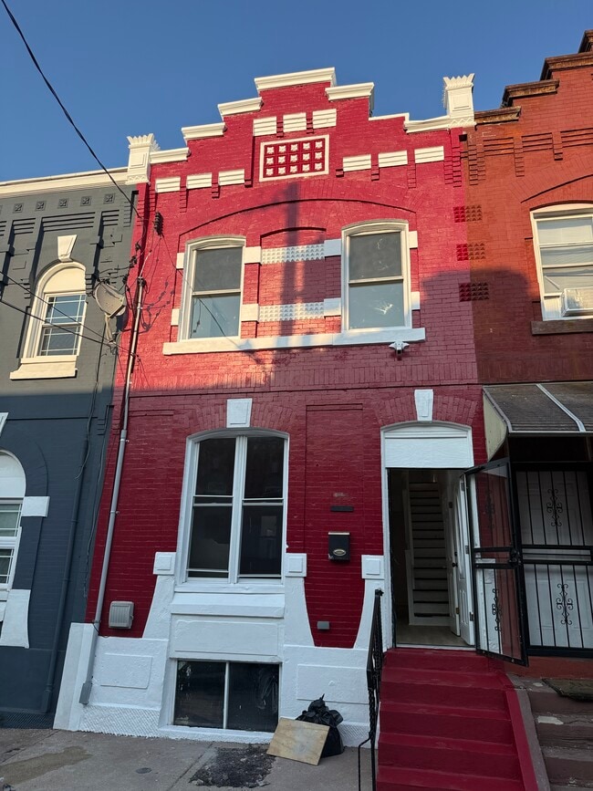 Building Photo - 2235 N Van Pelt St
