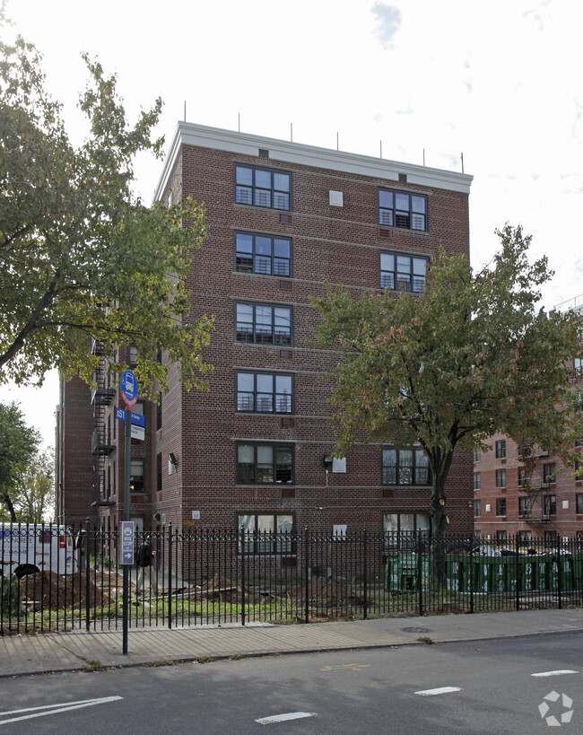 Building Photo - Seaside Plaza Apartments