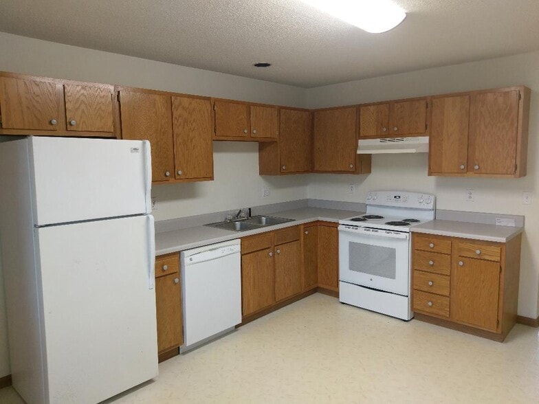 Building Photo - 901 Fishlock Ave