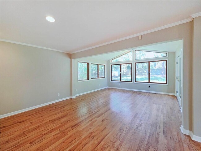 Building Photo - 1273 Murdock Rd