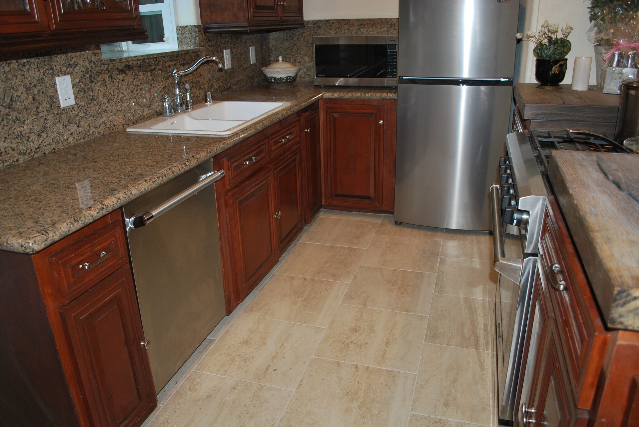 Building Photo - 20141 Orchid St