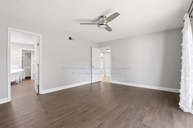 Building Photo - 6018 Brookhill Cir