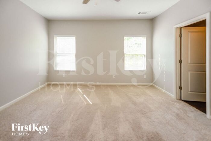 Building Photo - 530 Sunrise Ln