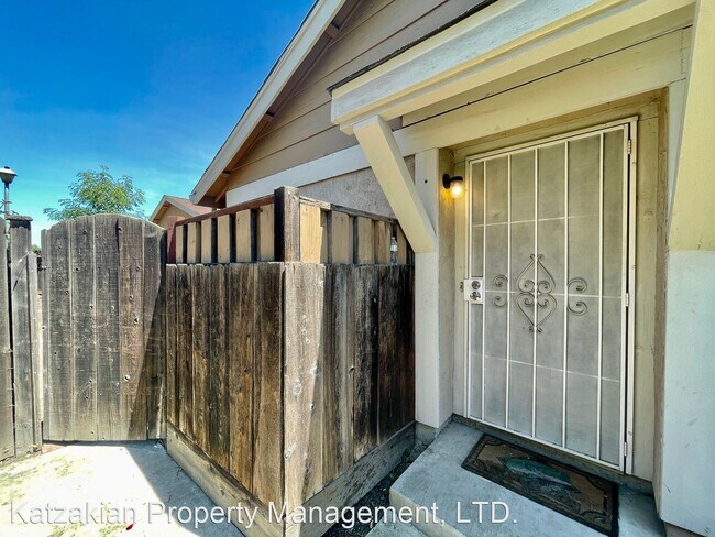 Building Photo - 2 br, 1 bath House - 7248 Tristan Circle