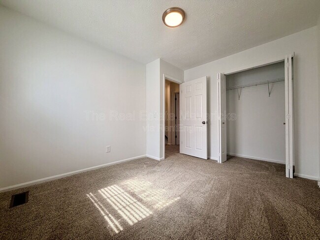 Building Photo - 308 Gillespie Rd