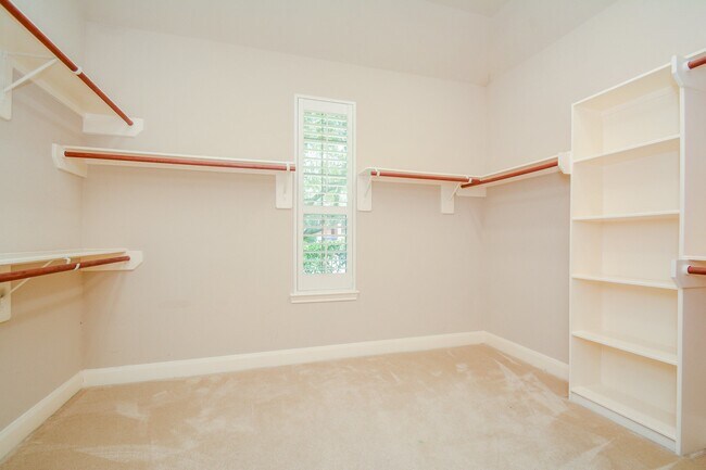 Building Photo - 11812 Sea Shadow Bend
