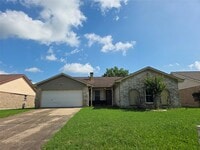 Building Photo - 12531 La Rochelle Dr