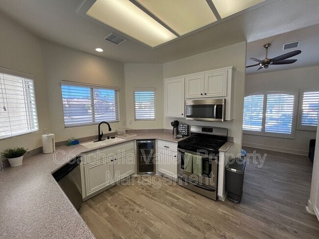 Building Photo - 79175 Latigo Cir