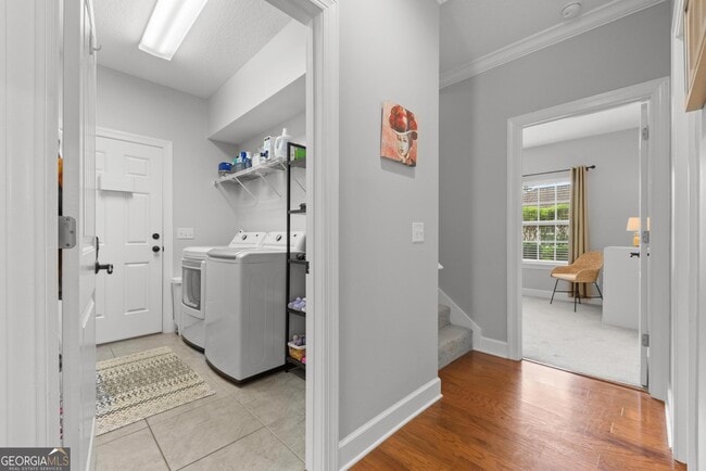 Building Photo - 123 Millers Branch Dr