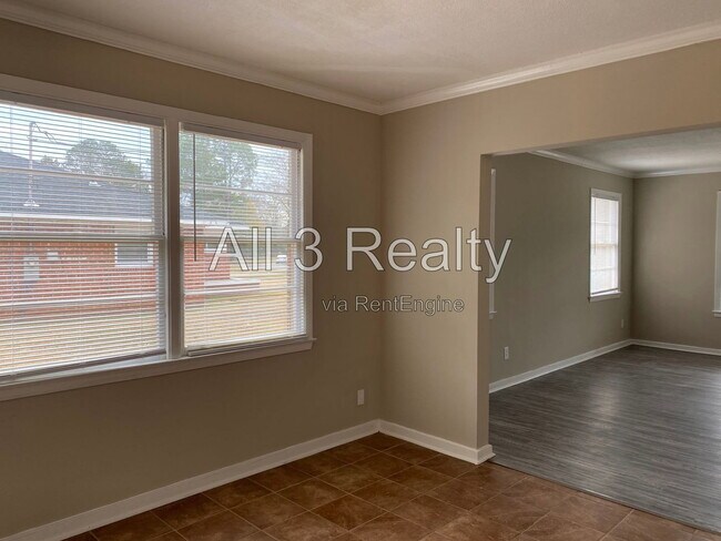 Building Photo - 3719 Bridlewood Dr