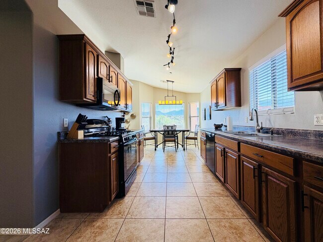 Building Photo - 39577 Diamond Bay Dr