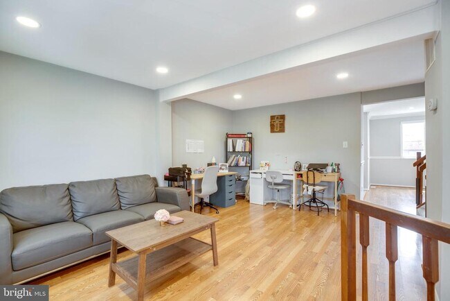 Building Photo - 3744 Keefer Ct