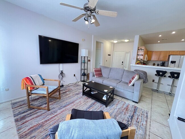Building Photo - Summerlin Fully Furnished Condo on Golf Course!
