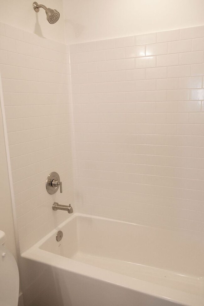 Building Photo - Spacious 4-Bed Home in Sage Canyon