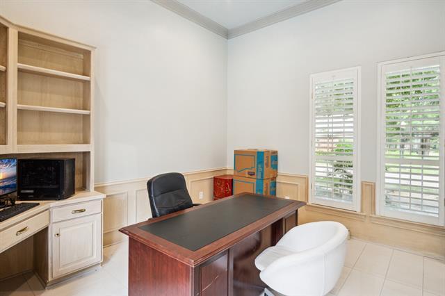 Building Photo - 3700 Watercrest Dr