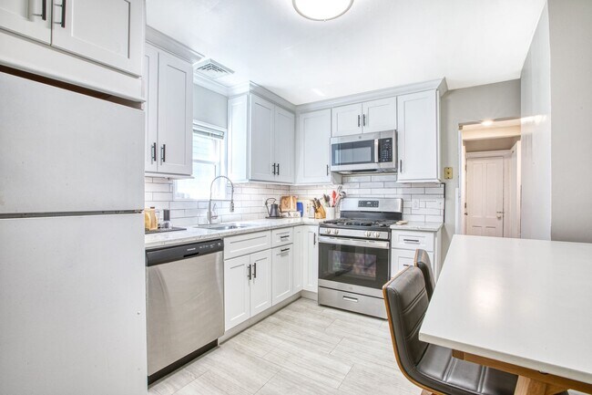 Building Photo - Sono Area of Norwalk 1 Bedroom apartment