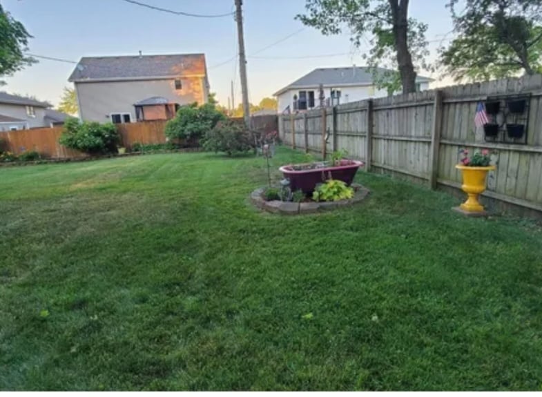 Building Photo - 9129 Southmoor Ave