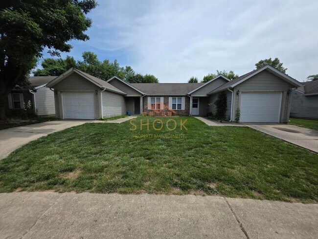 Primary Photo - 2805/2807 Plaza Ln