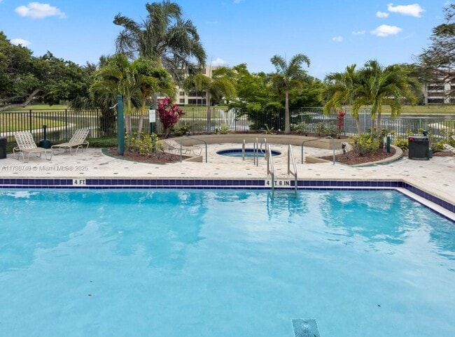 Building Photo - 1725 Palm Cove Blvd