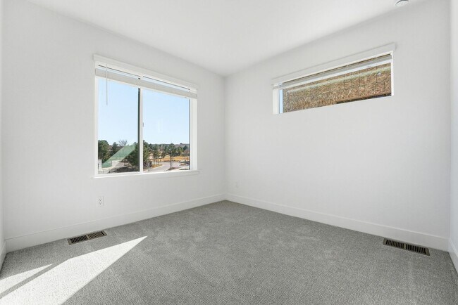 Building Photo - Park Meadows location near Lone Tree in the heart of Inverness. Easy access to Centennial Jetport