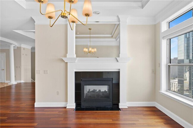 Building Photo - 3334 Peachtree Rd NE