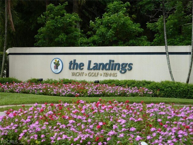 Building Photo - 4821 S Landings Dr