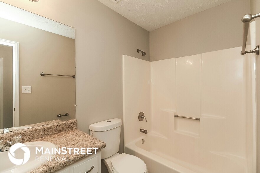Building Photo - 7548 Colonial Ct