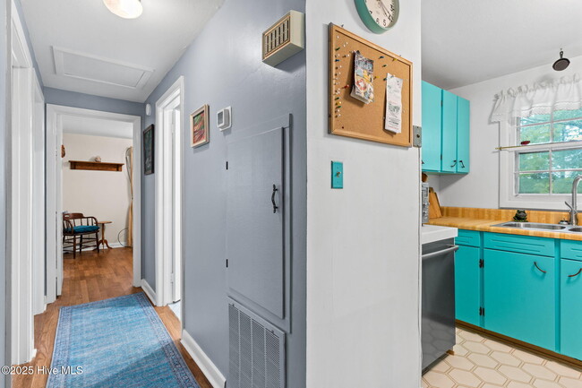 Building Photo - 5405 Autumn Dr