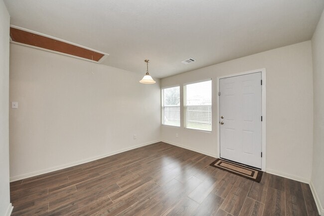 Building Photo - 21710 Oriole Trail