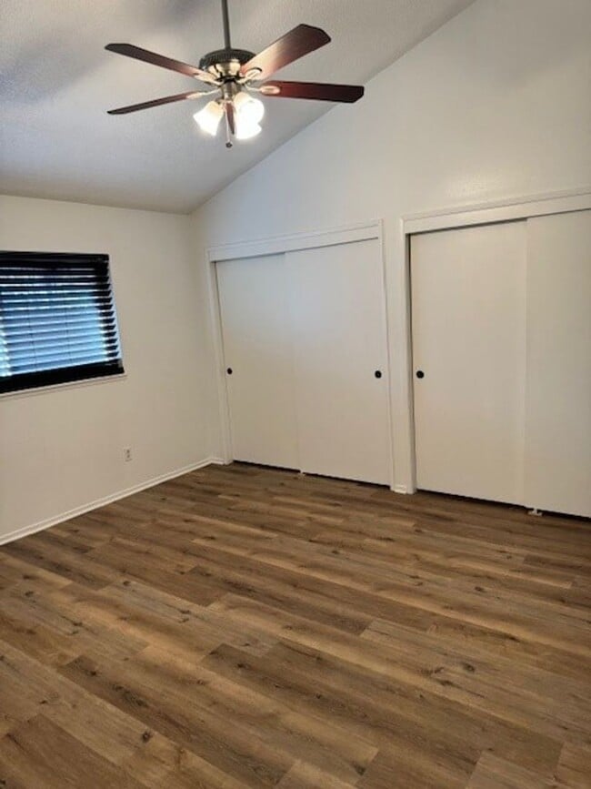 Building Photo - 6104 Chicory Dr