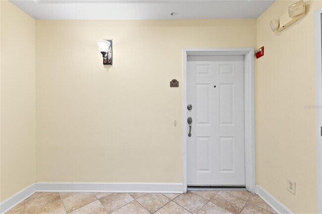 Building Photo - 7532 Toscana Blvd