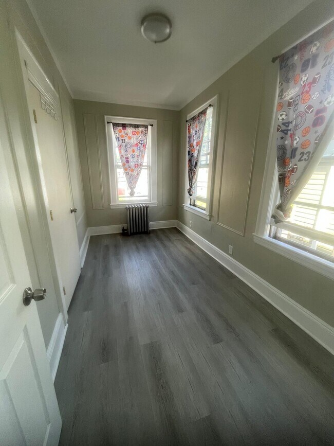 Building Photo - 55 Melville Pl