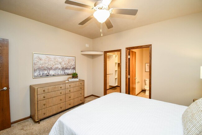 Building Photo - South Sioux Falls Rental with Open Layout ...