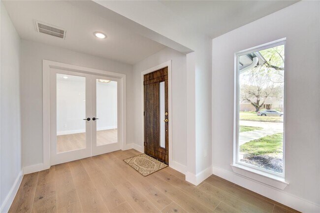 Building Photo - 1810 Eagle Falls Ct