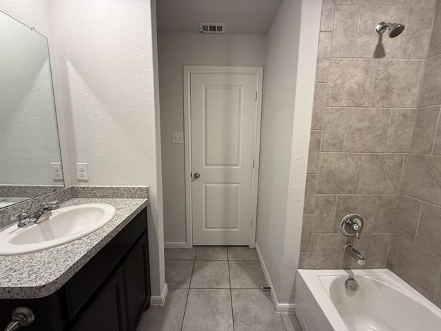 Building Photo - 10530 Ft Cibolo Trl