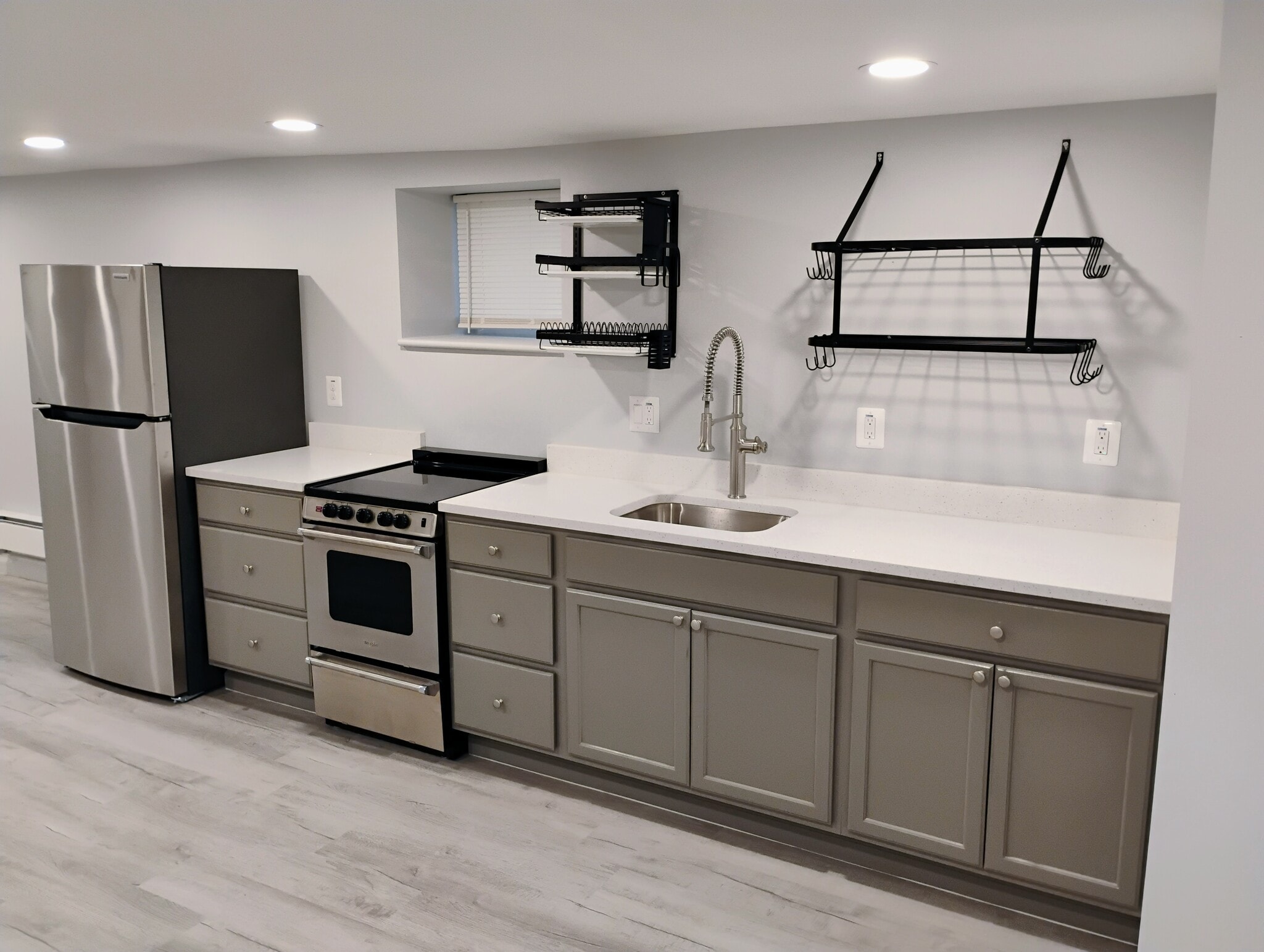 Building Photo - 3609 W Forest Park Ave