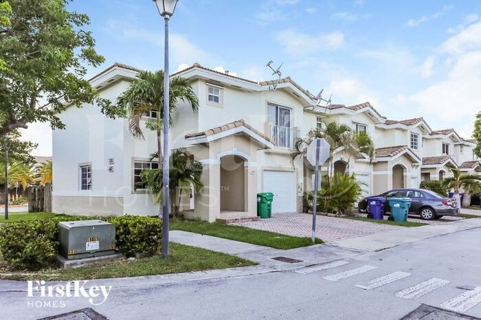 Building Photo - 14000 SW 260th St