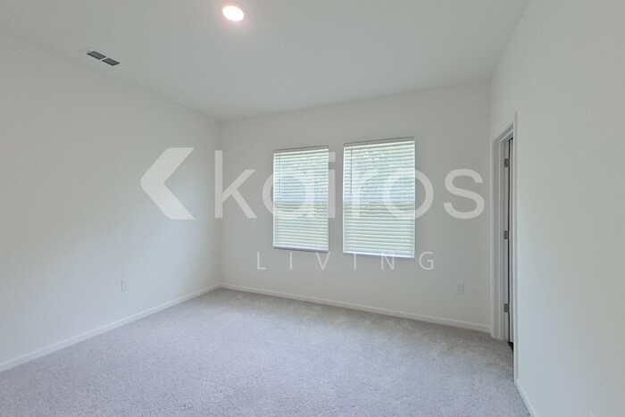 Building Photo - 644 Castillo Dr