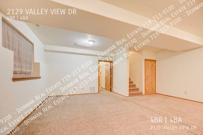 Building Photo - 2129 Valley View Dr