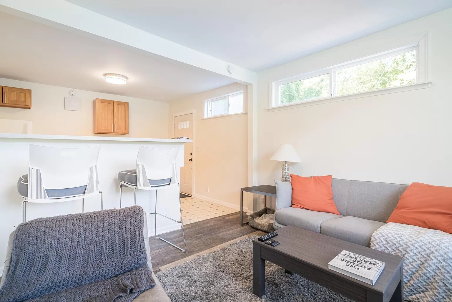 Building Photo - 1120 SW Broadway Dr