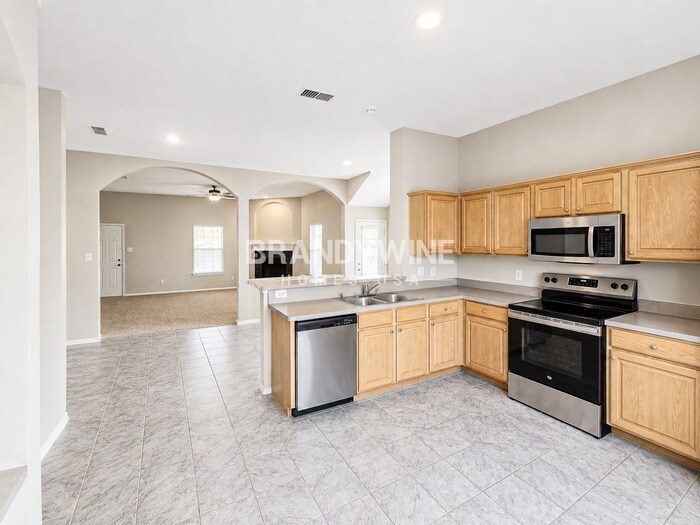 Building Photo - 3109 Alta Mesa Dr