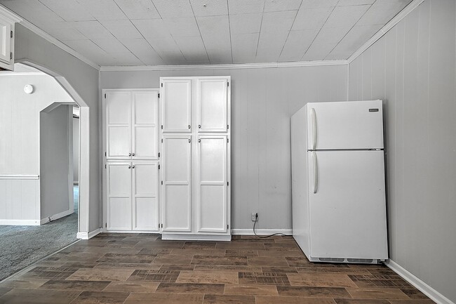 Building Photo - 109 Bettie St