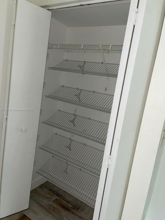 Building Photo - 4847 Via Palm Lakes