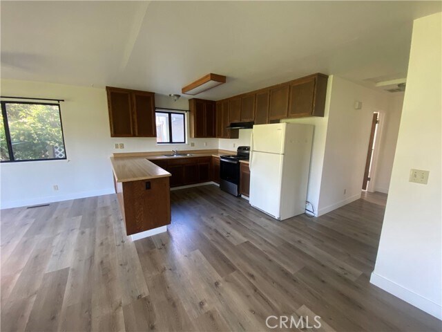 Building Photo - 19742 Oak Flat Rd