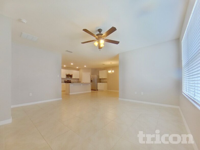 Building Photo - 2531 Newmark Dr